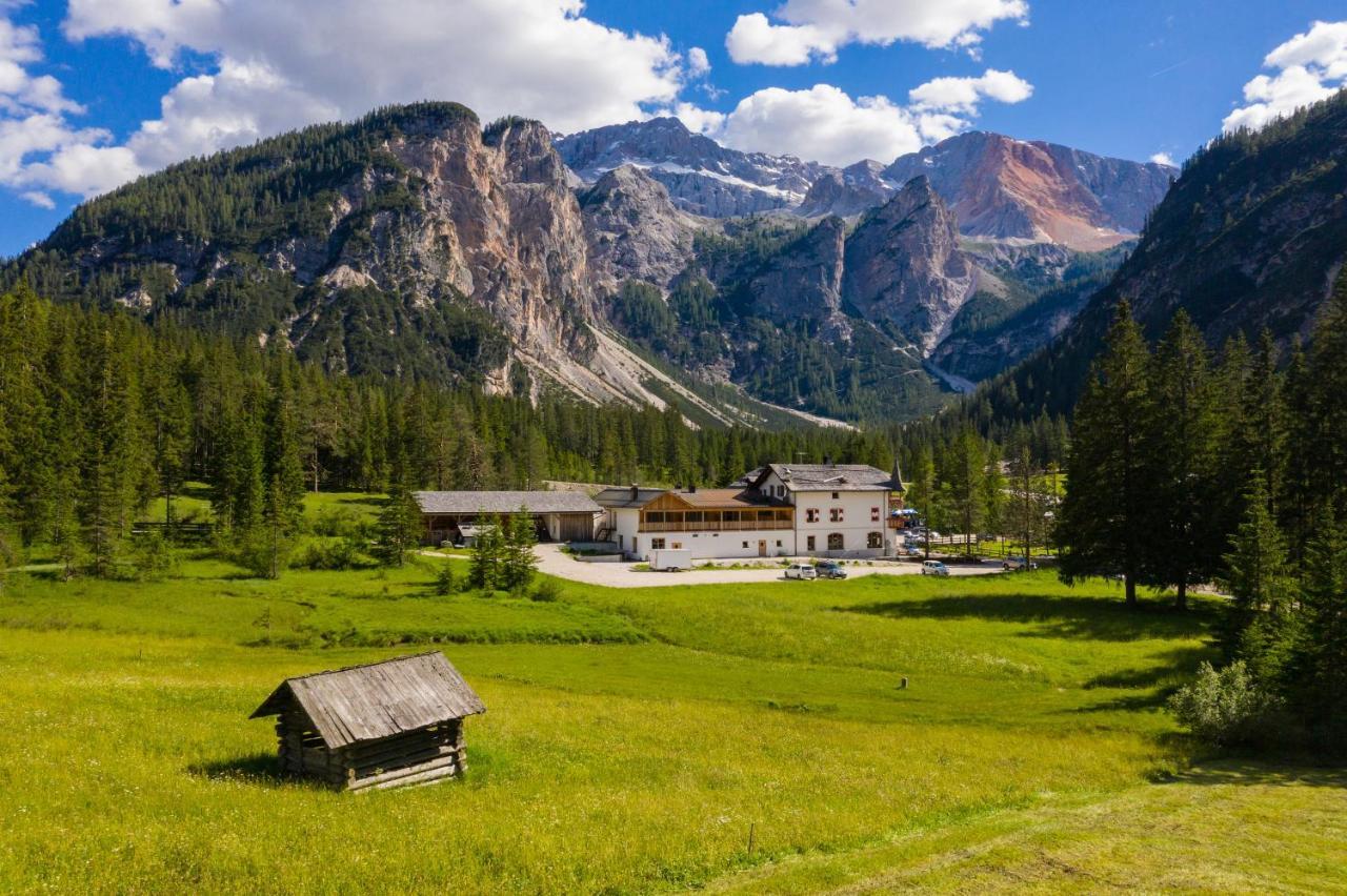 Alpin Natur Hotel Brueckele ブラーイエス エクステリア 写真