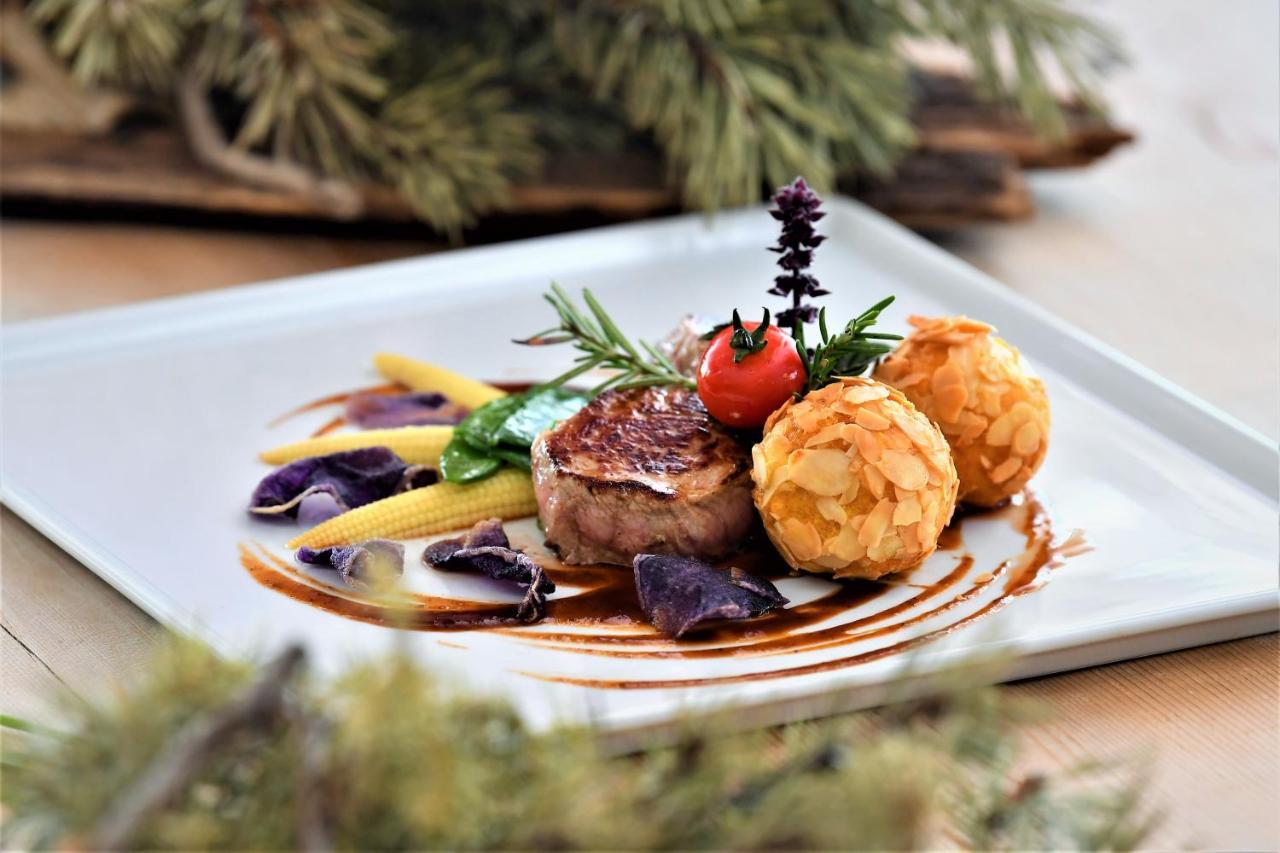 Alpin Natur Hotel Brueckele ブラーイエス エクステリア 写真