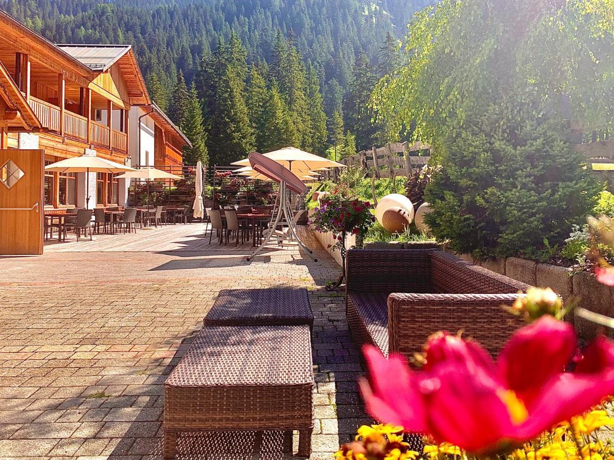 Alpin Natur Hotel Brueckele ブラーイエス エクステリア 写真