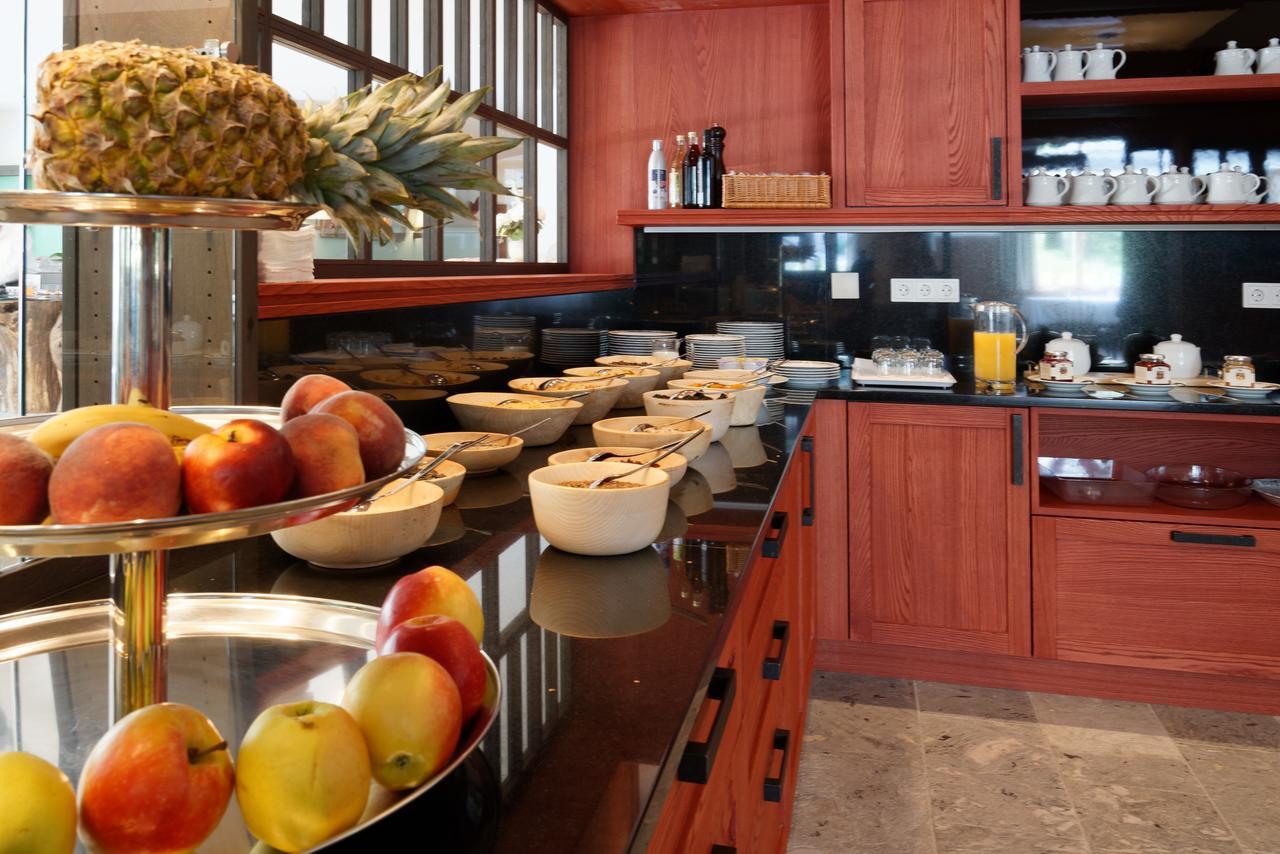 Alpin Natur Hotel Brueckele ブラーイエス エクステリア 写真